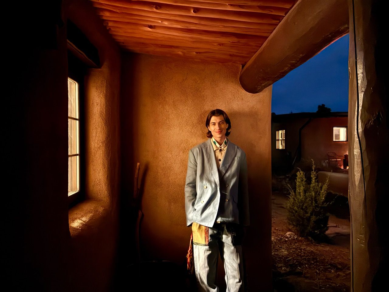 Apple-iPhone-16e-Night-mode-photography-250219 Large.jpeg